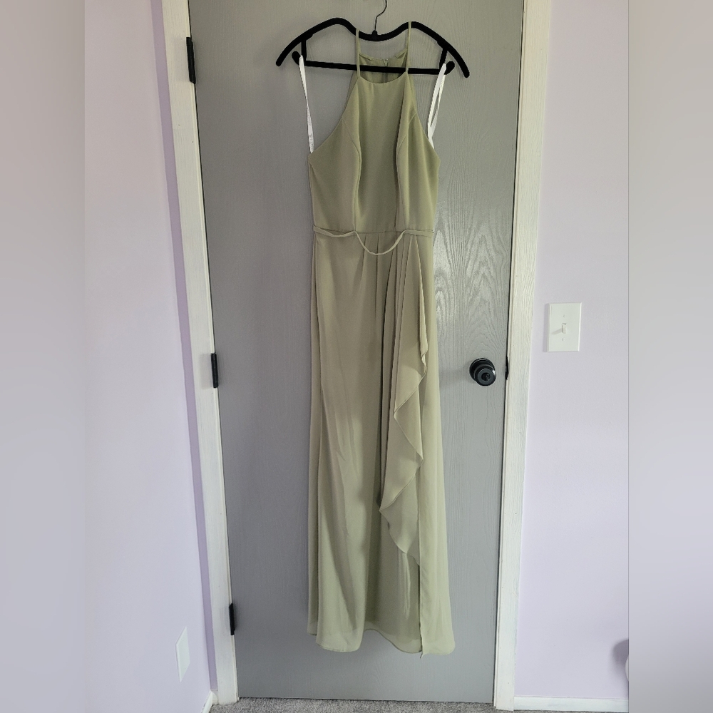 Dress - Picture 1 of 3